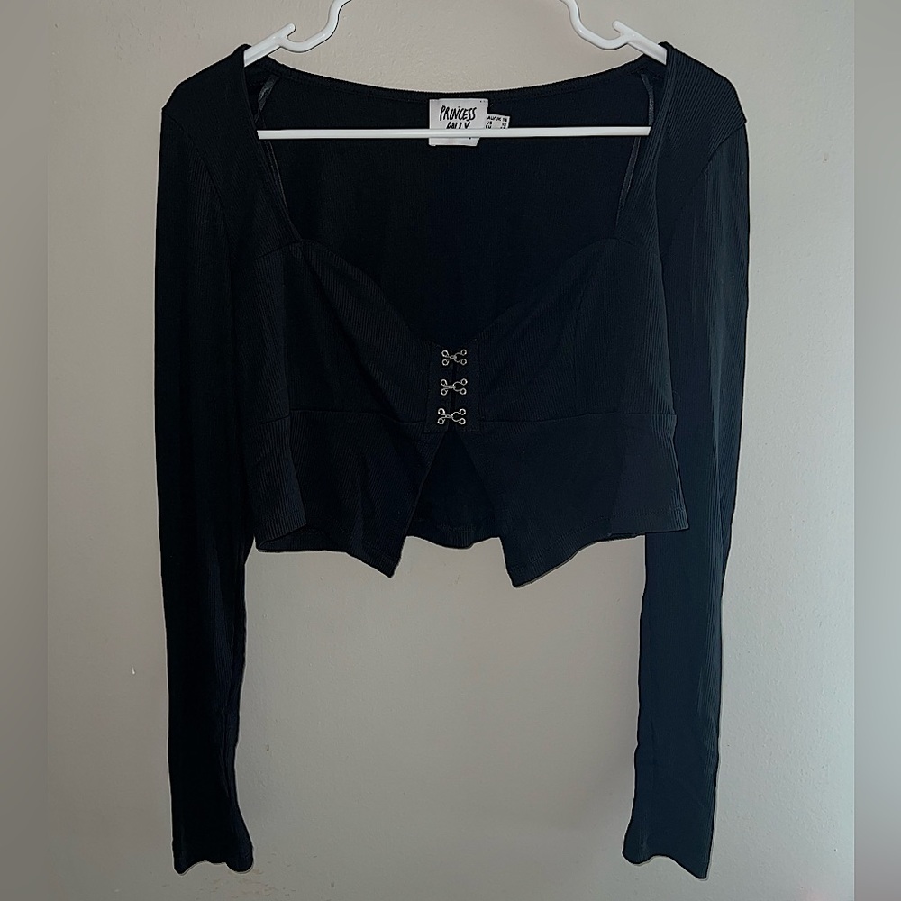 Selling black long sleeve size US 10 from Princess Polly, never worn.